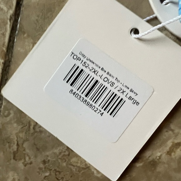 Kulani Kinis swimwear top NWT 2X Large.Blues and yellow with brass colored clasp - Picture 5 of 12